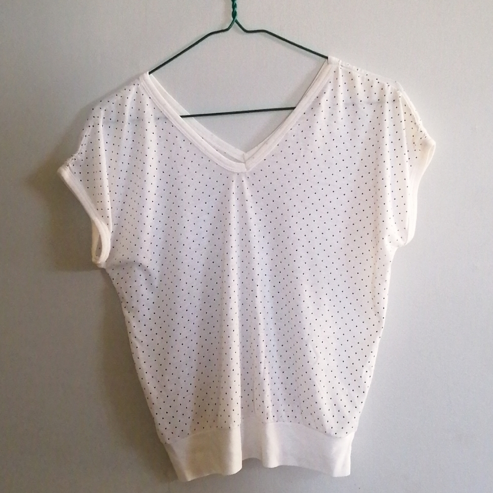 2/$20 V neck tee